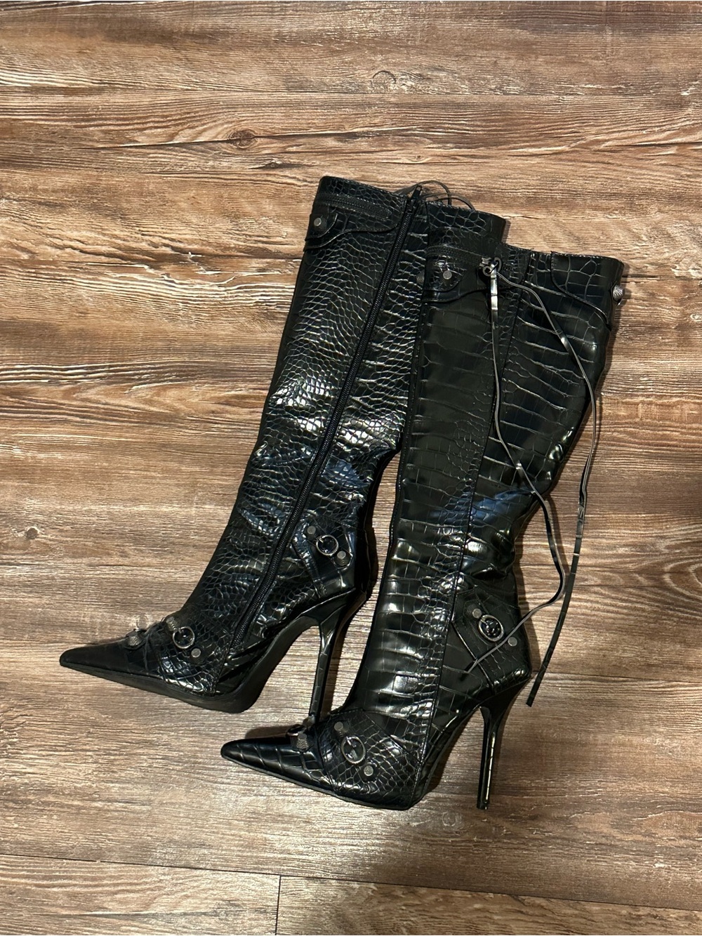 Black Croc-Embossed Pointed-Toe Knee High Heeled Boots